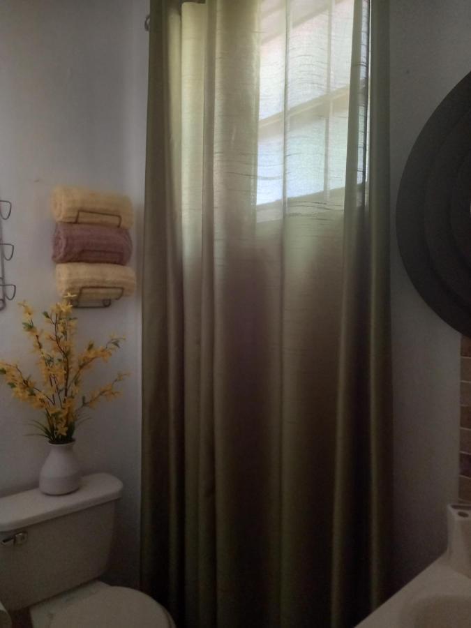 A Taste Of Paradise - Vacation Rentals Close To Us Embassy & Restaurants 拿骚 外观 照片