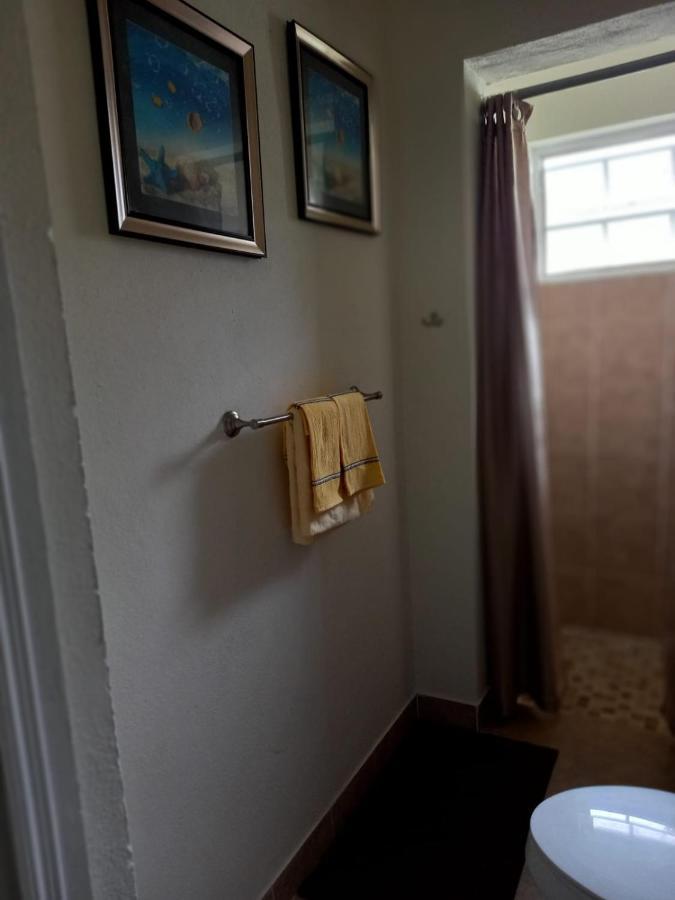 A Taste Of Paradise - Vacation Rentals Close To Us Embassy & Restaurants 拿骚 外观 照片